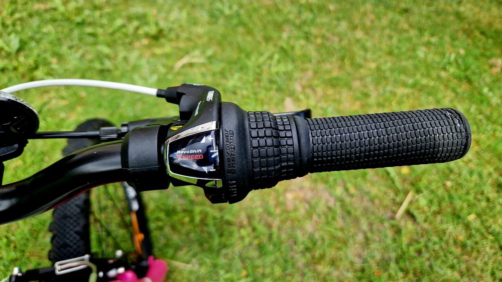 Rower dziewczęcy Kellys 24”