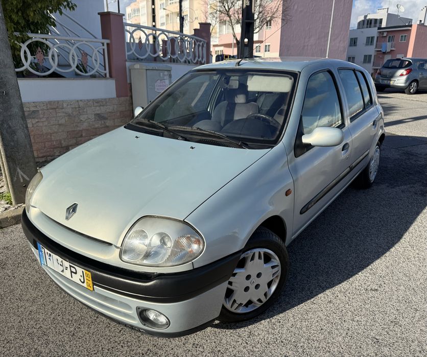 Renault clio (Impecavel)