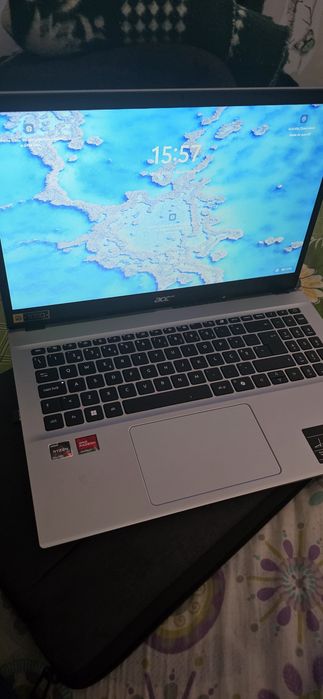 Portatil acer semi novo