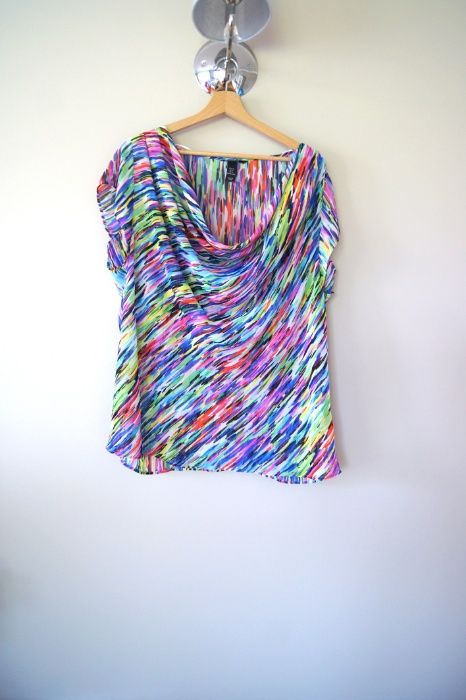 H&M B'B kolorowa krotka bluzka z krotkim rekawem 48 46XXXL niebieska