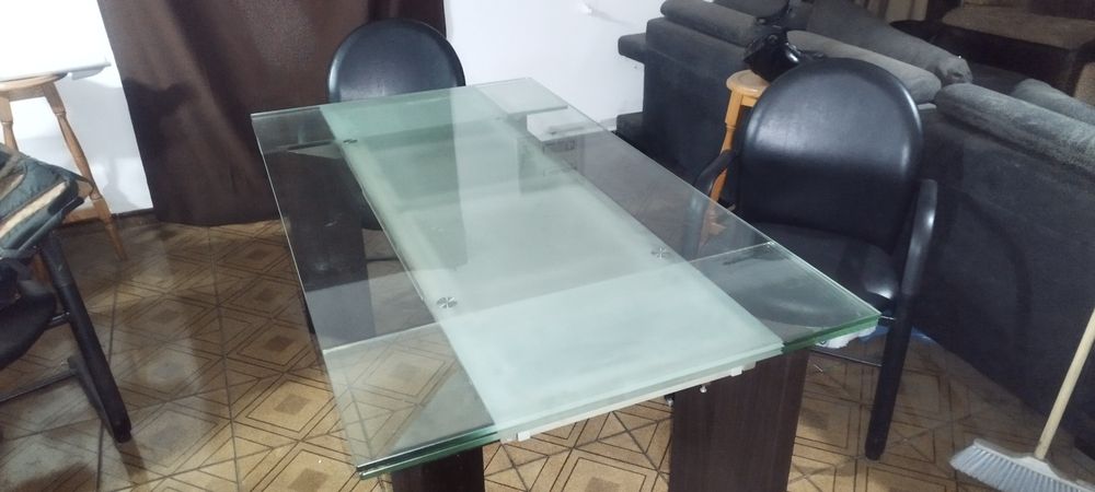 Mesa vidro extensível c/s cadeiras