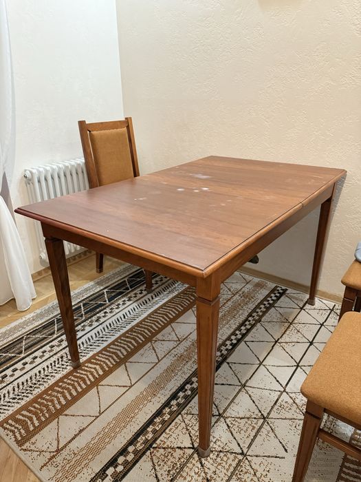 Стіл журнальний дубовий/Столик журнальный дубовий