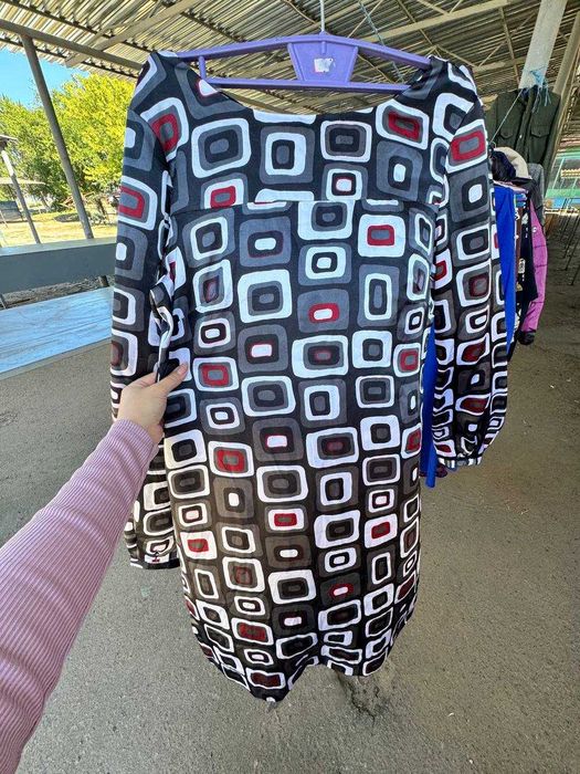 Жіноча сукня, в хорошому стані