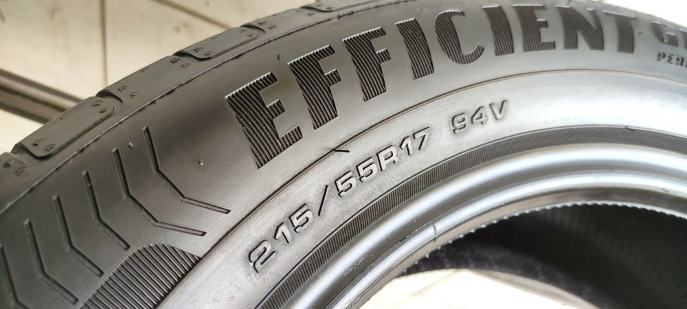 4x 215/55R17 Goodyear EfficientGrip Performance A/B/70dB JAK NOWE