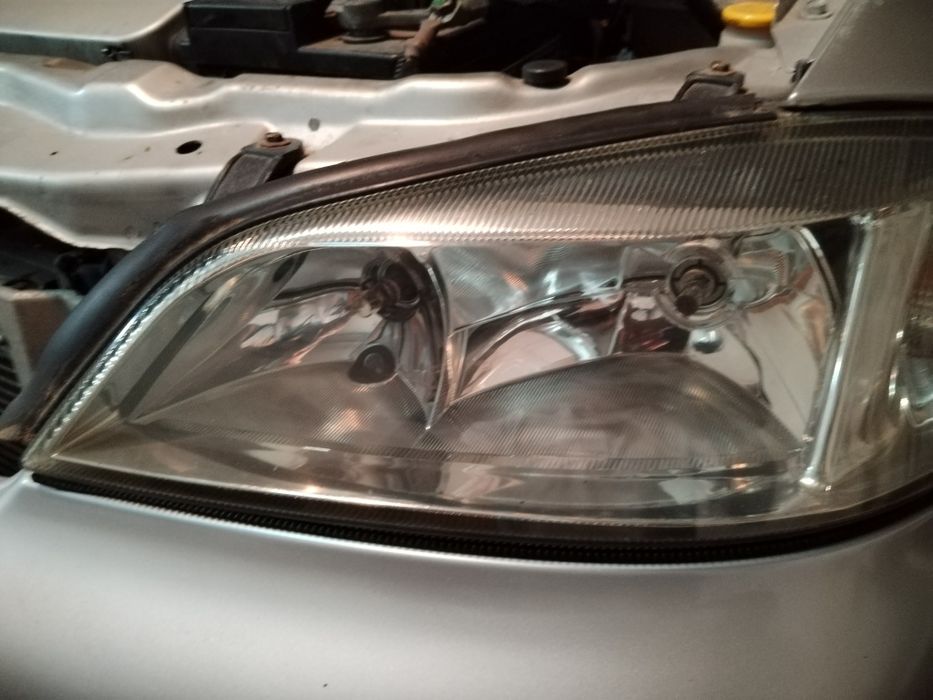 Polimento de faróis64840543291394120