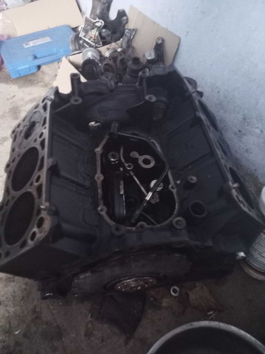 Блок двигателя BDG 059100103TX, и комплектующие