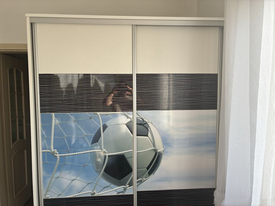 Szafa przesuwna młodzierzowa