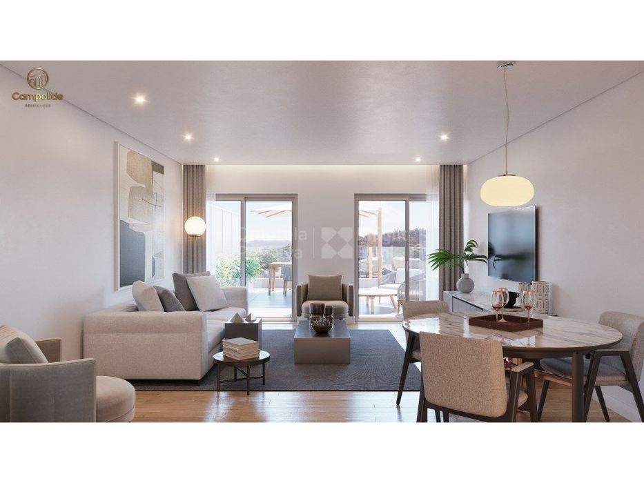 Apartamento T2, com estacionamento e arrecadação, Campolide