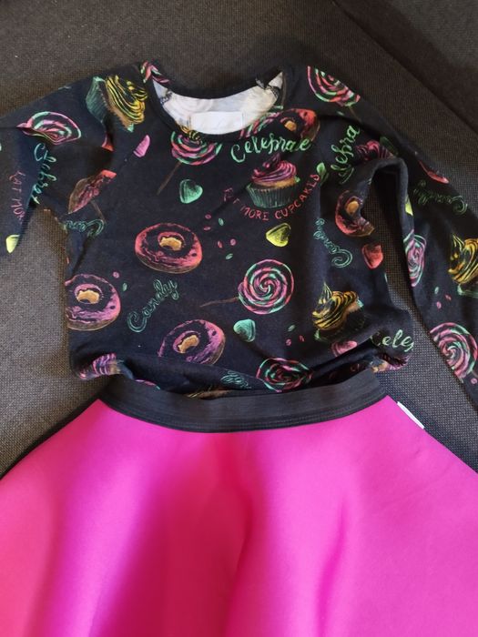 Zestaw komplet spódniczka i bluzka rozmiar 128-134 stan idealny