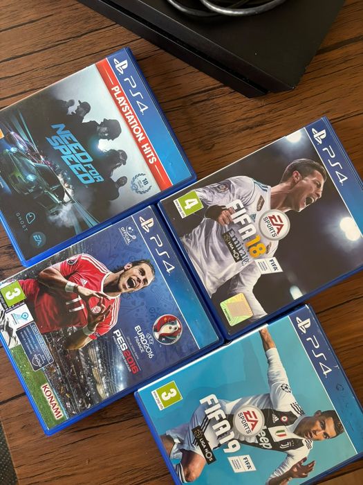FIFA 18 PS4 – Excelente Estado | Caixa Original