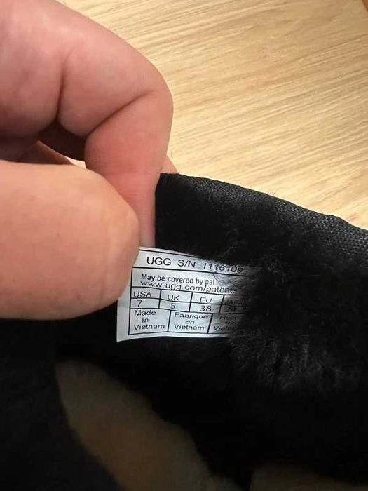 Czarne UGG Mini – oryginalne damskie, gruba podeszwa | PROMOCJA 50%