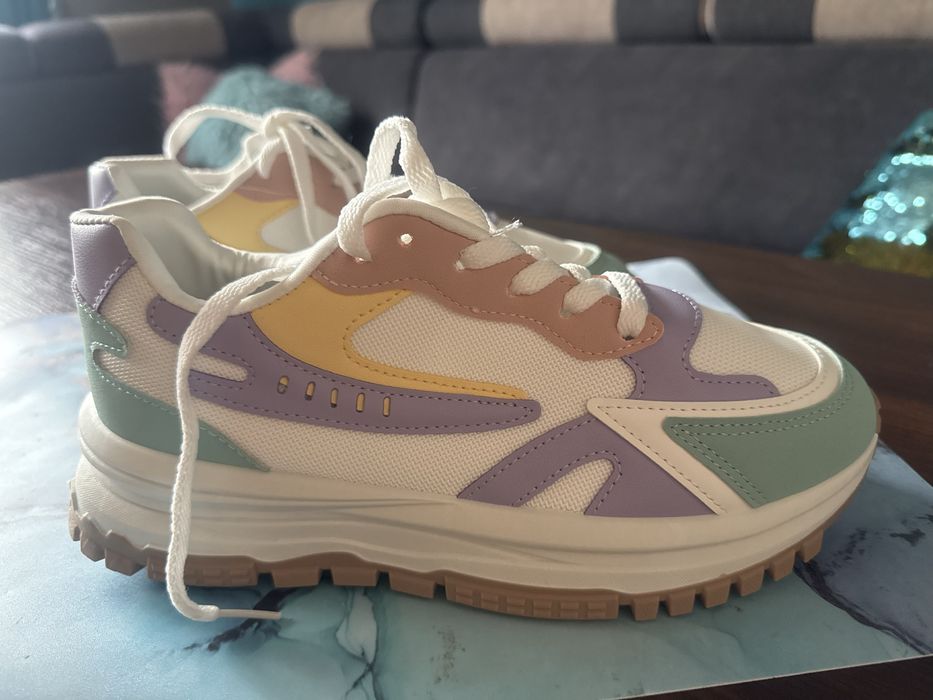 Sneakersy damskie 39