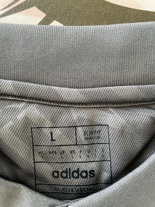 Camisola Real Madrid 24/25 third kit