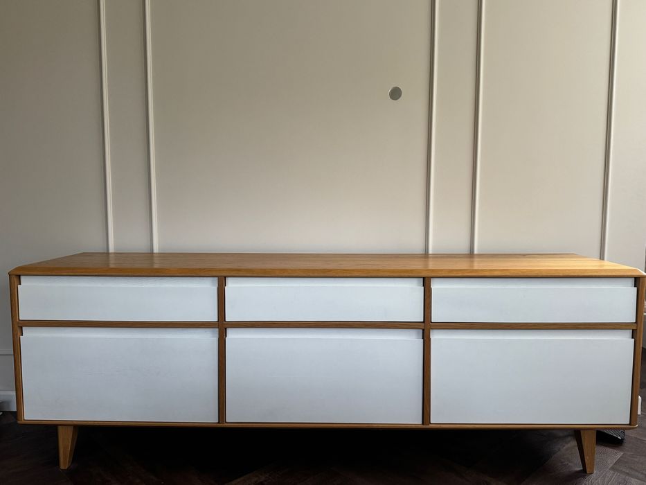 Niska KOMODA polskiej, renomowanej marki Matkowski. Z dębu naturalnego