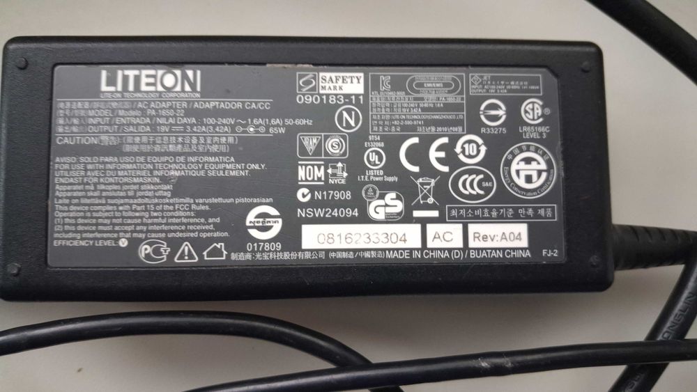 Продам не робочий ноутбук Acer TravelMate  5740. Під ремонт або на запчастини.