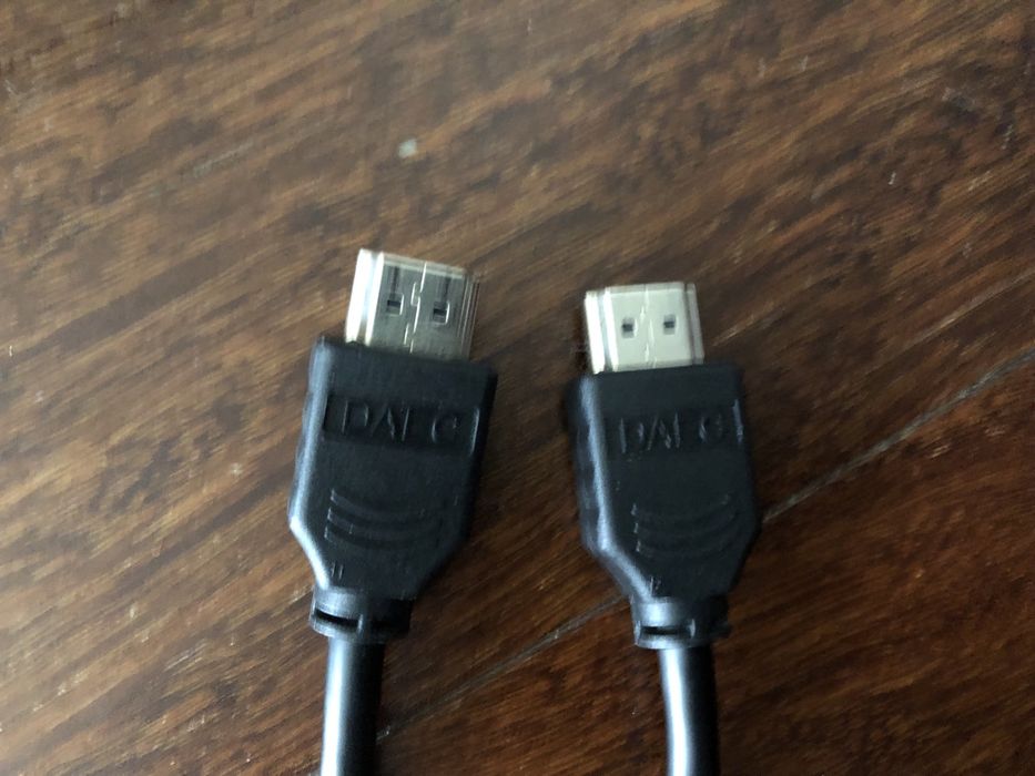 Cabos HDMI 1,4-1,5m em optimo estado