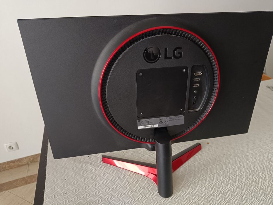 Monitor Gaming LG 24gl600f