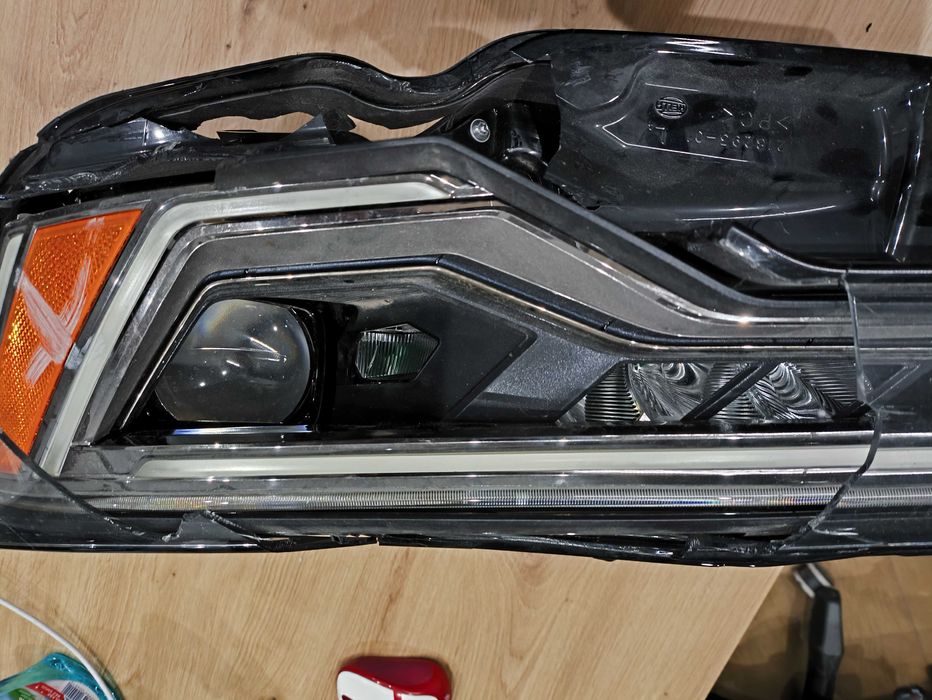 AUDI A6 C8 4K 4K0 LAMPA LEWA FULL LED Lewy lewa USA  uszkodzona