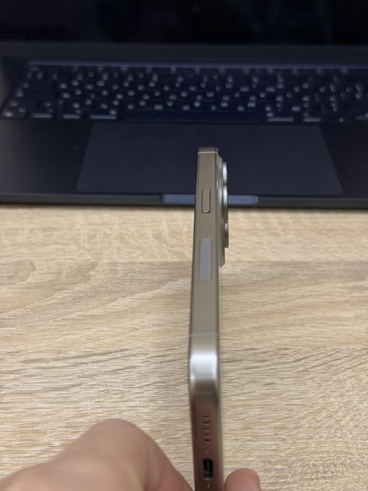 Iphone 15 pro 128 gb Як новий !