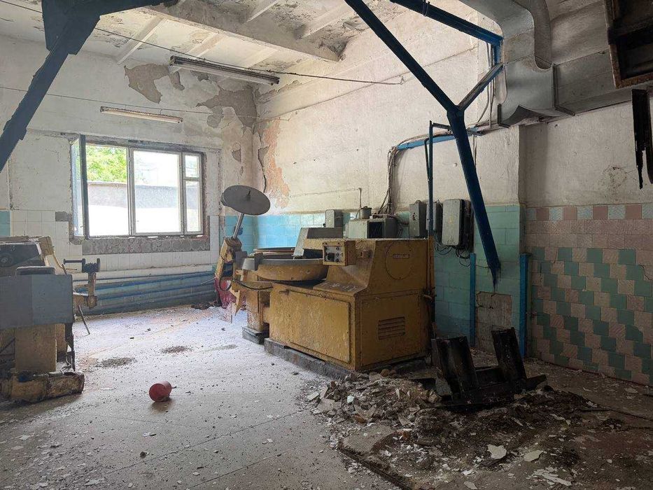 Продаж приміщення  3900 м2 в м. Жмеринка (8281)