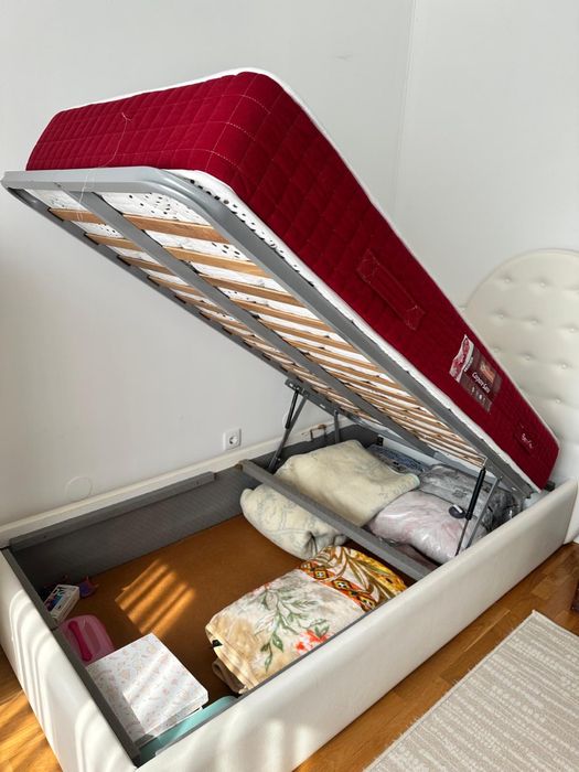 Cama de Solteiro com Arrumação + Colchão