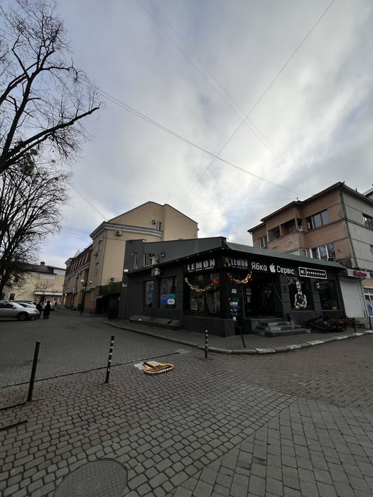Оренда комерції на 1 поверсі в самому центрі поруч з Ратушею