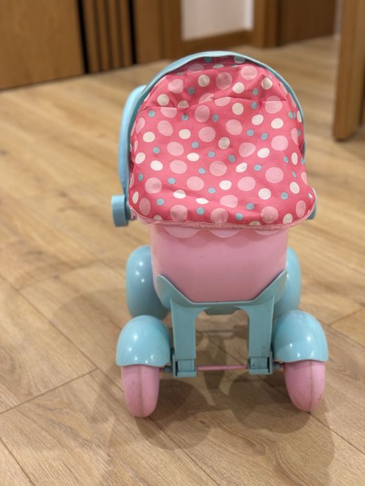 Коляска для ляльки.