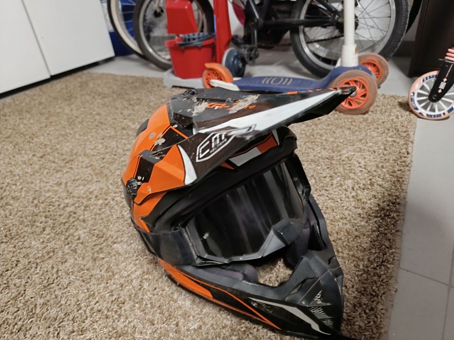 Capacete de enduro