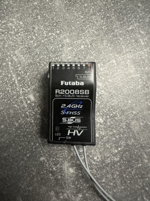 Praktycznie nowy odbiornik futaby r2008sb