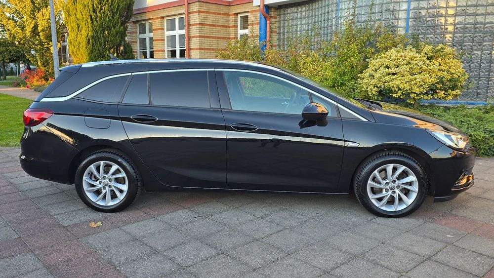 Opel Astra Opel Astra Sports Tourer+ 1.6 CDTI 136 KM 2018 rok - STAN PERFEKCYJNY