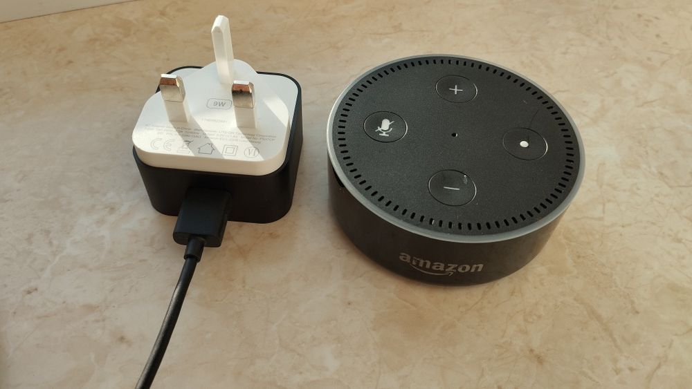 Розумна колонка Amazon Echo Dot 2