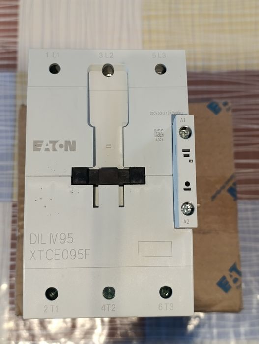 Koнтактop DILM95-10 95A 230B Eaton (Moeller)
