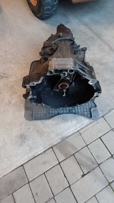 Volkswagen Passat b5  1.9 TDI skrzynia biegów EEN