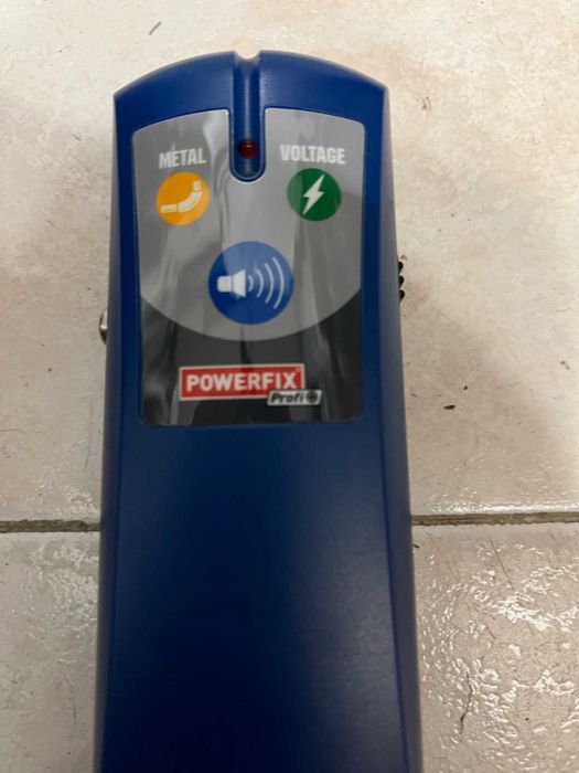 Detetor multifunções (metal + corrente)