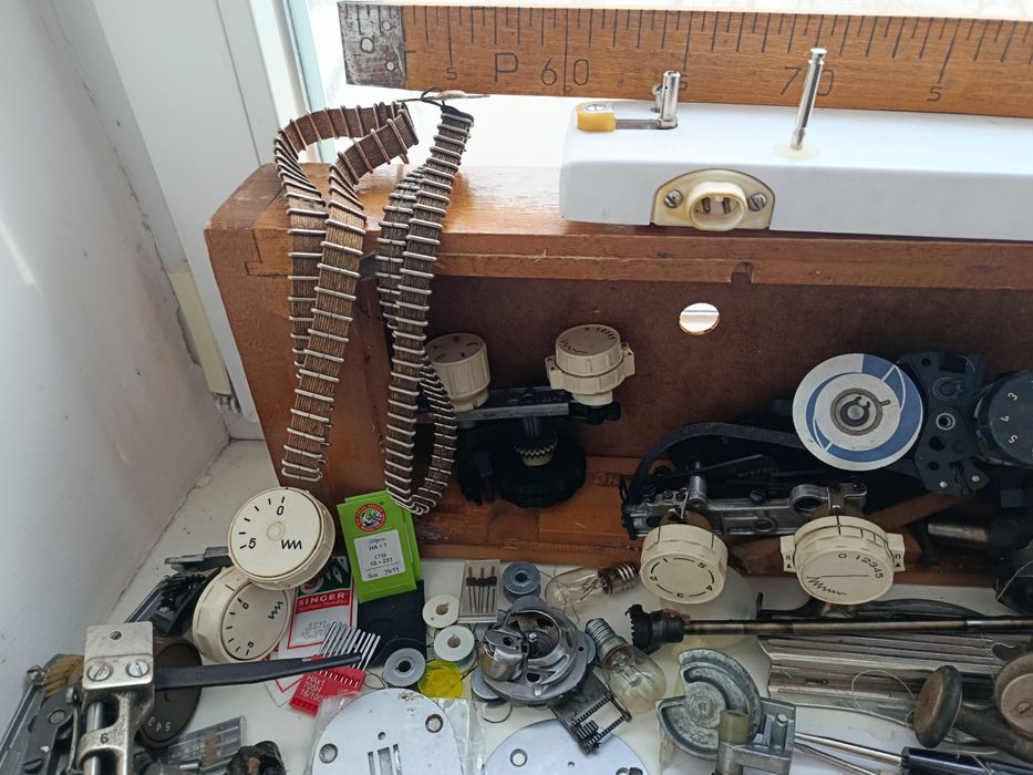 Швейная машинка на запчясти