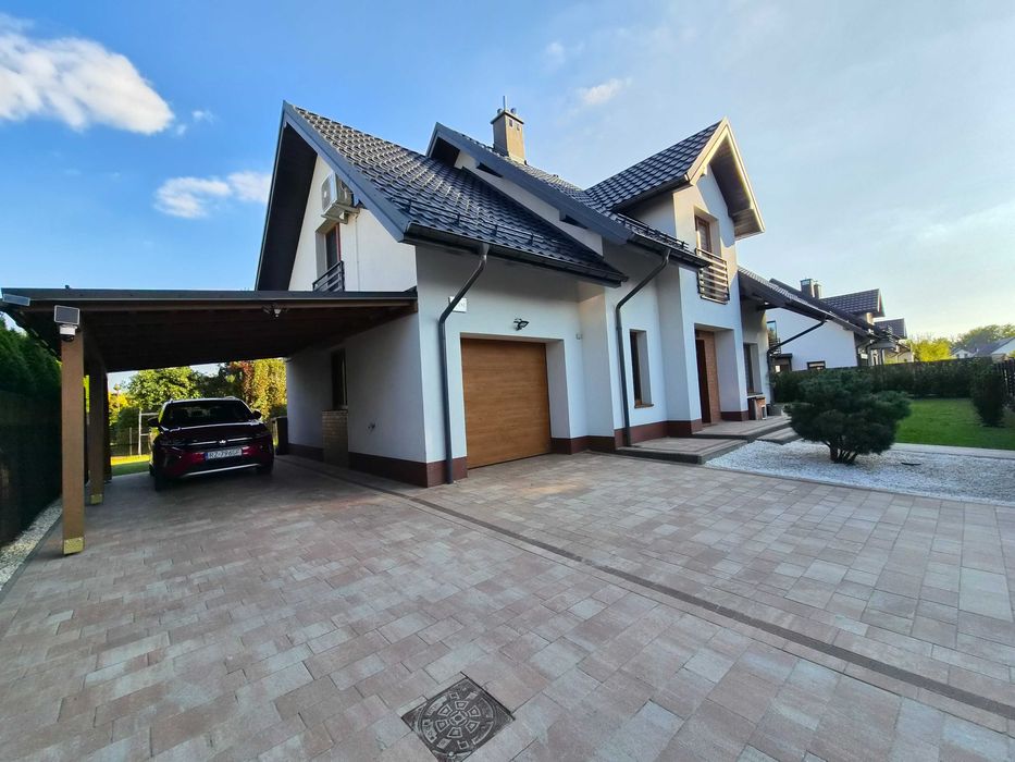 Przytulny dom na przedmieściach Rzeszowa - 139m2, piękny ogród, duży taras, wiata, - bardzo zadbany!