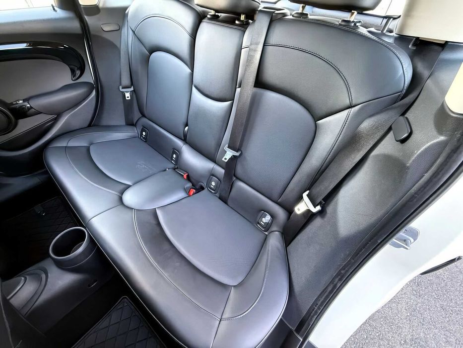 MINI Cooper      2021