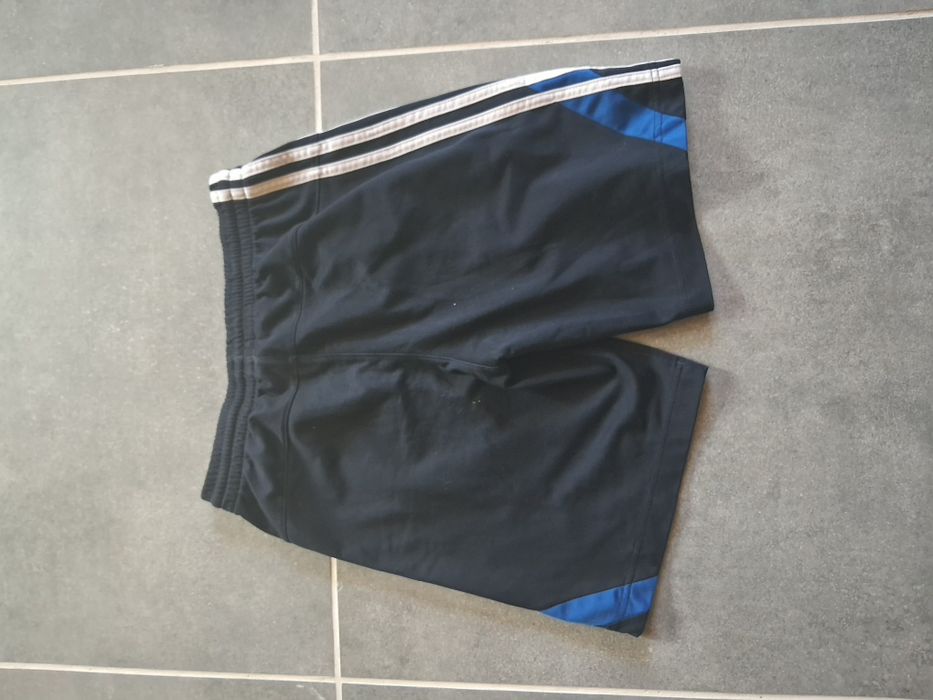 Spodenki sportowe adidas
