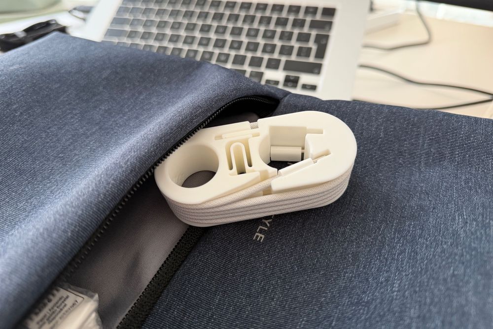Organizador Viagem p/ Cabo USB-C Apple iPhone/Airpods (1 Metro)
