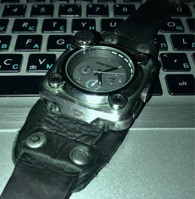 Годинник Diesel