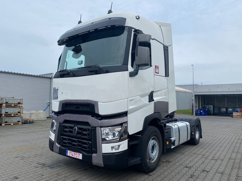 Renault T480 High Sleeper Cab