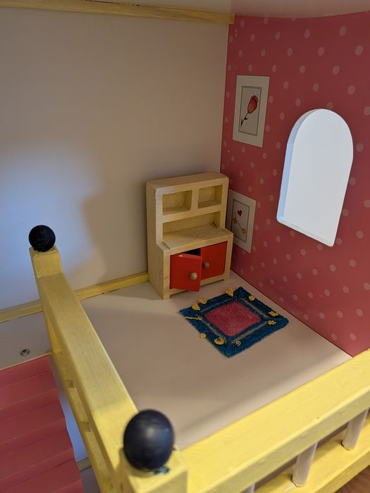 DOMEK dla lalek + mebelki + LALKI