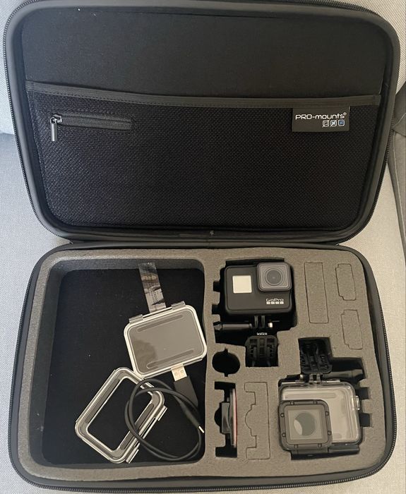 GoPro Hero 7 Black + Acessórios