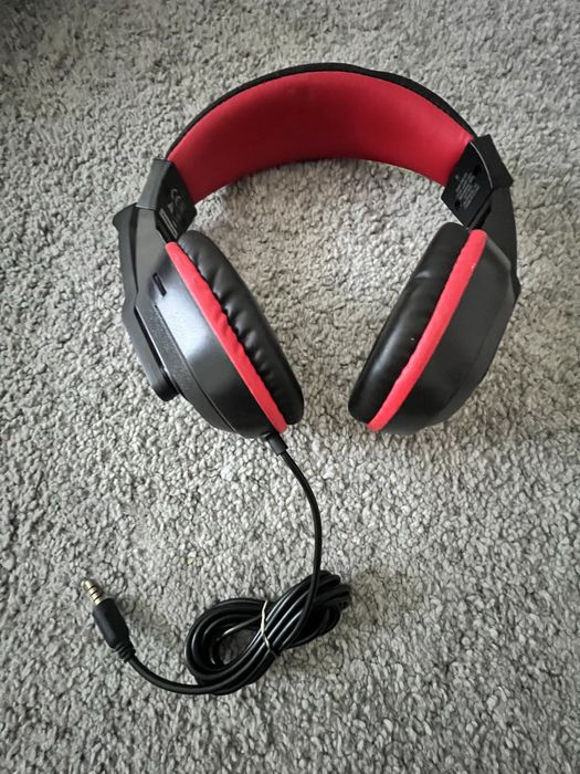 Pack Gamer RGB. Teclado e Heatset Trust e rato Qilive (como novo).