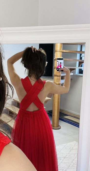 Przepiękna suknia balowa studniowkowa asos neonowa czerwień