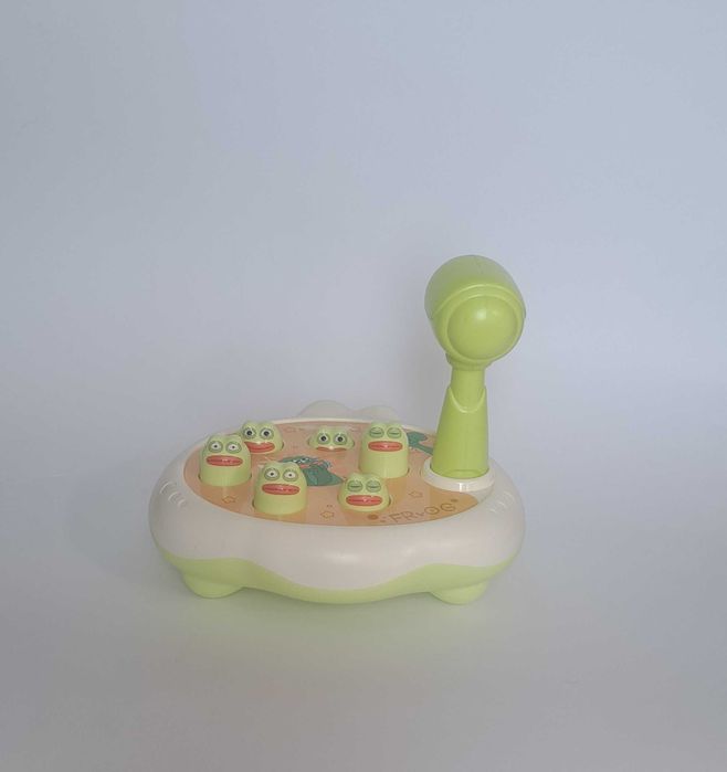 Stukanie „Żabki” z młoteczkiem – zabawka dla maluchów