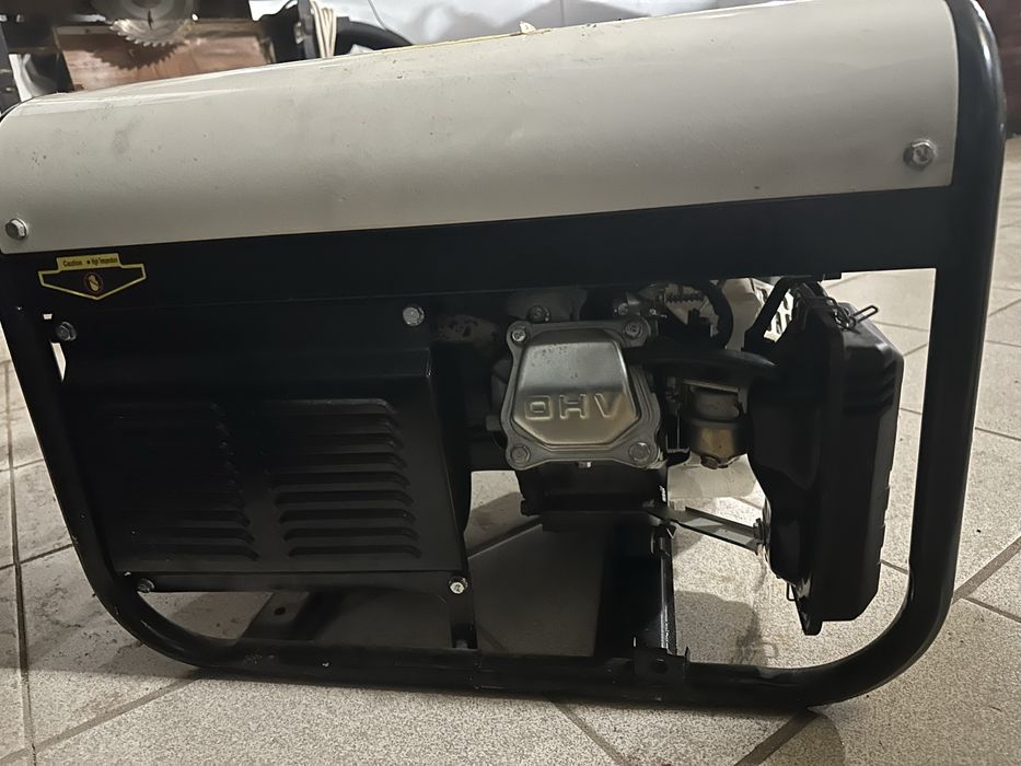 Генератор бензиновий