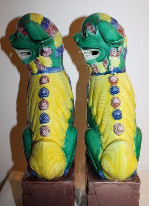 Dois caes de Foo enormes ( 38 cm) porcelana chinesa. Marcados e numerados