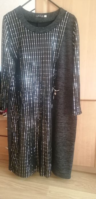 Жіноча сукня сірого кольору з блискавками 60 розмір