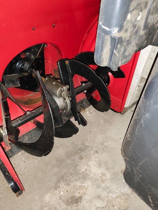 Odśnieżarka spalinowa